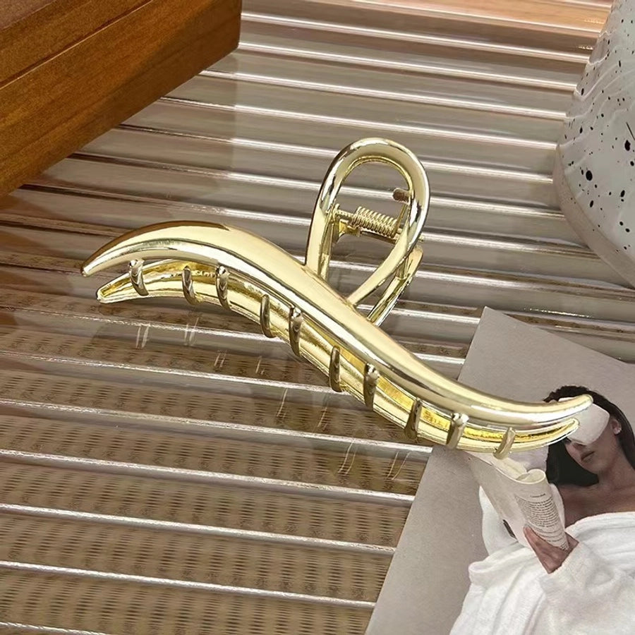 Simple Fashionable Golden Line Sense Large Shark Clip Back Head Grip Fashion Elegant Hairware