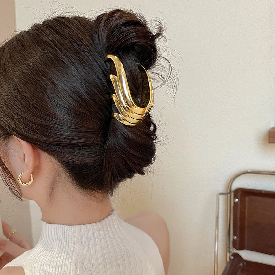 Women's Simple Style Geometric Metal Plating Hair Claws