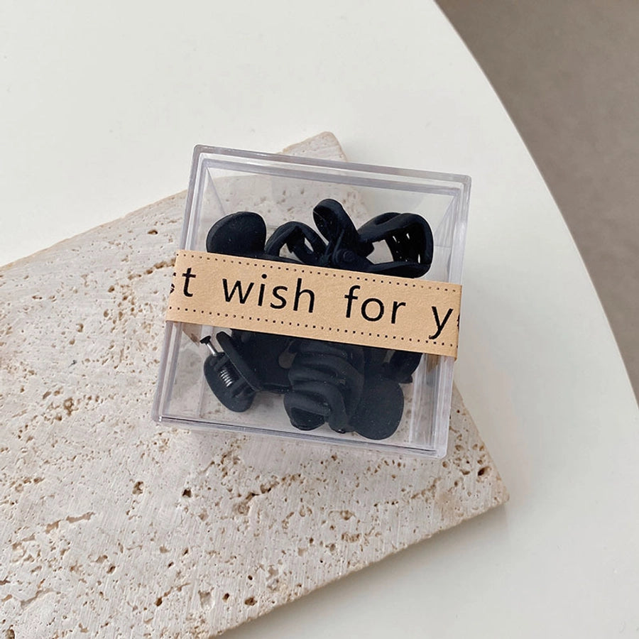 women's sweet simple style geometric plastic/resin headwear stoving varnish hair clip