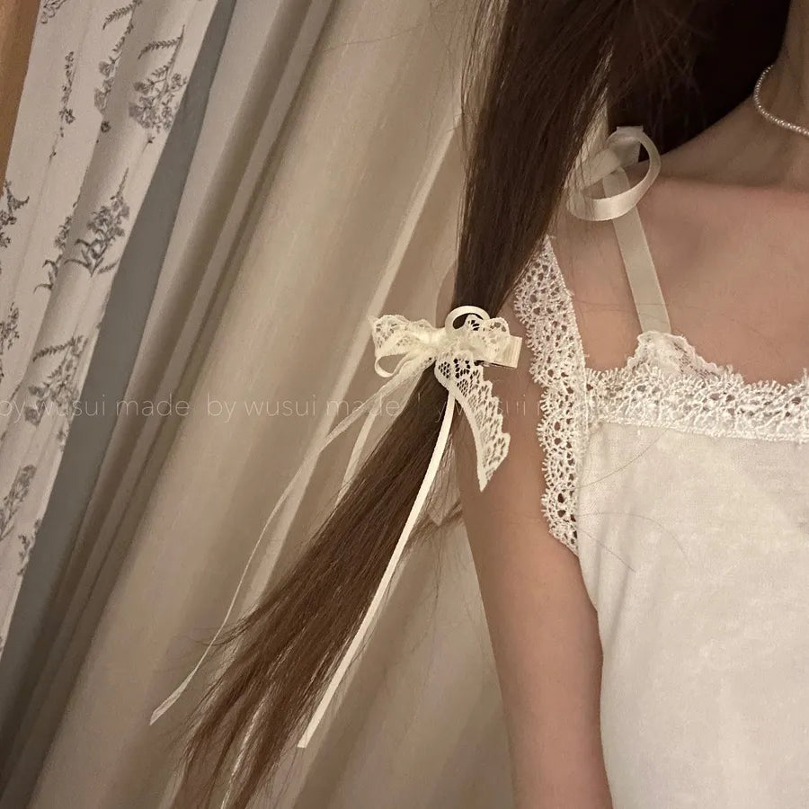 French exquisite girl ~ lace cream white bow ribbon hairpin ballet wind sweet temperament cute Korean style