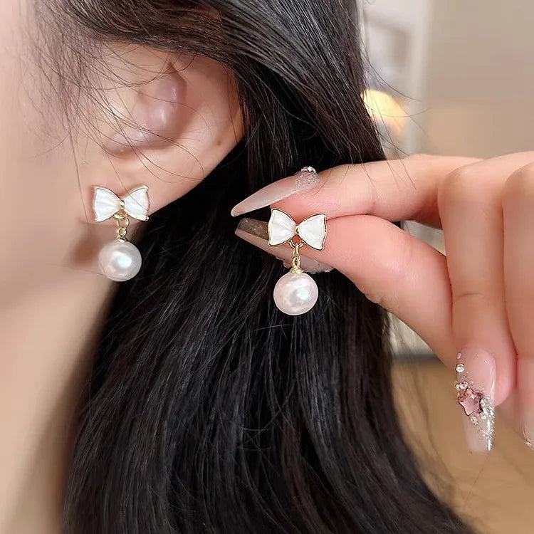 1 Pair Elegant Lady Geometric Heart Shape Plating Alloy Drop Earrings Ear Studs