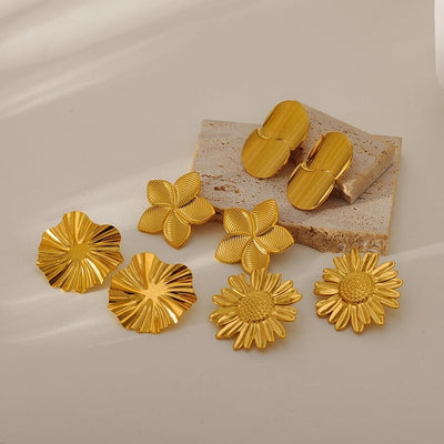 1 Pair Elegant Classic Style Geometric Circle Flower 304 Stainless Steel Ear Studs