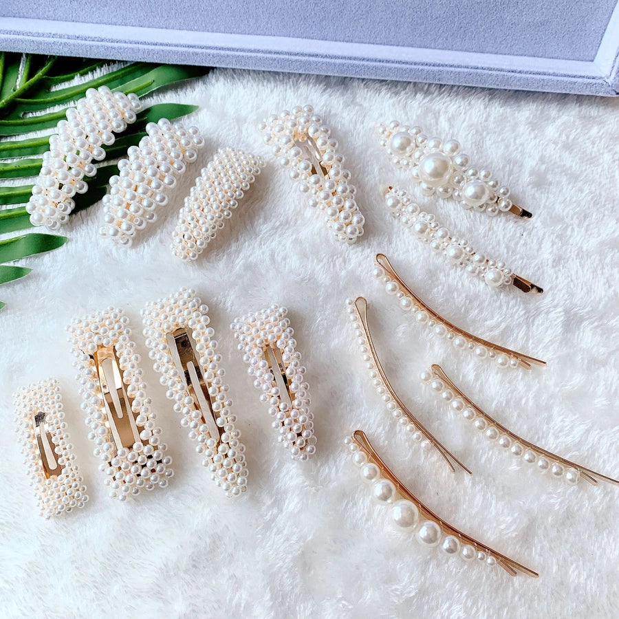 Women's Elegant Sweet Solid Color Plastic Hair Clip