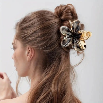 Women's Sweet Flower Plastic Resin Hair Claws