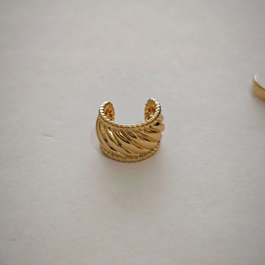 1 Piece IG Style Simple Style Geometric Plating Copper Ear Cuffs