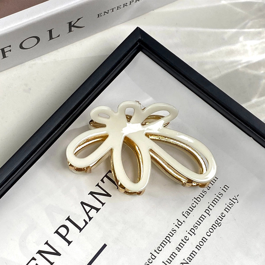 Women's Elegant Romantic Sweet Flower Acetic acid sheets Hollow Out Hair Claws