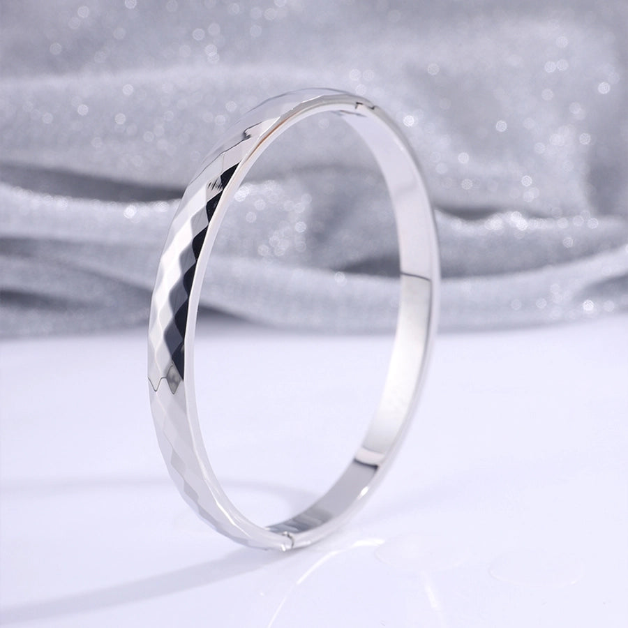 Casual Simple Style Solid Color Titanium Steel  Bangle