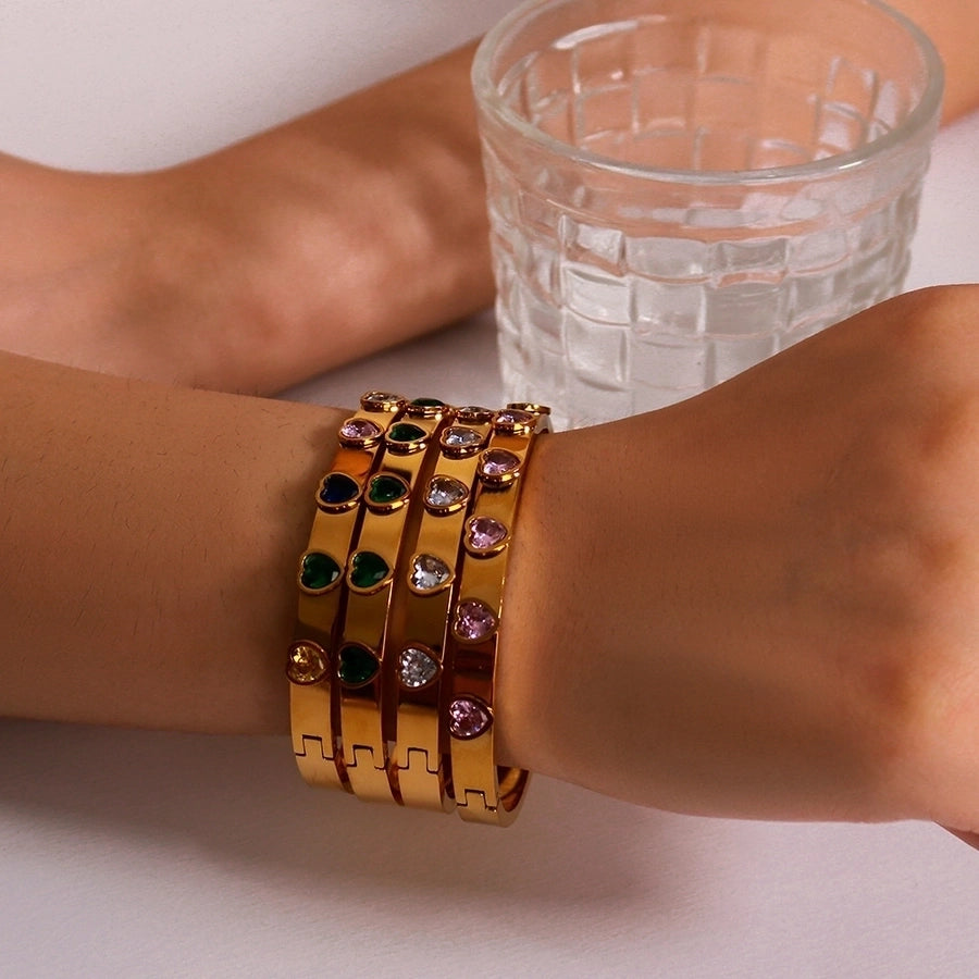 IG Style Shiny Heart Shape 304 Stainless Steel 18K Gold Plated Zircon Bangle In Bulk