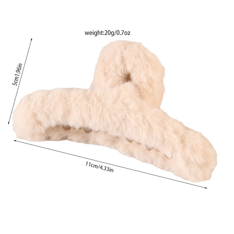 Women's Simple Style Solid Color Plush Handmade Hair Claws