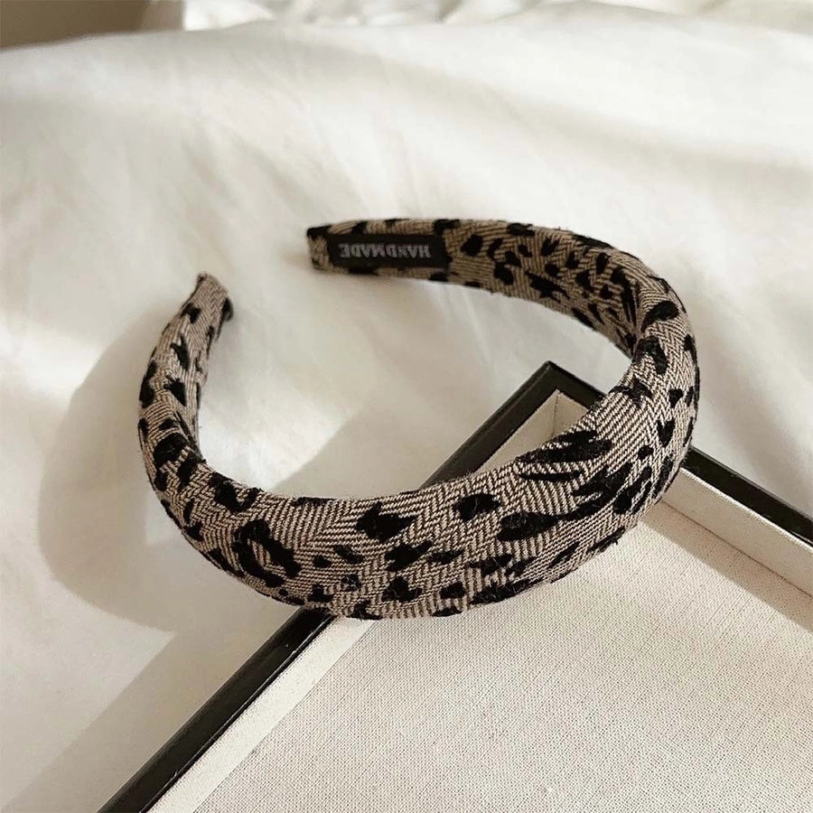 Retro Women's Leopard Cloth Resin Hair Band