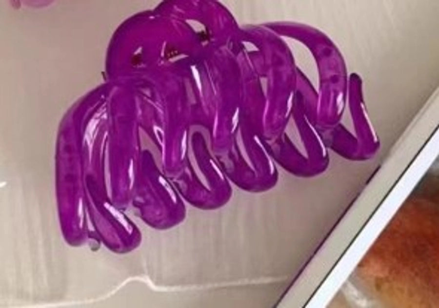 simple style solid color plastic hair claws