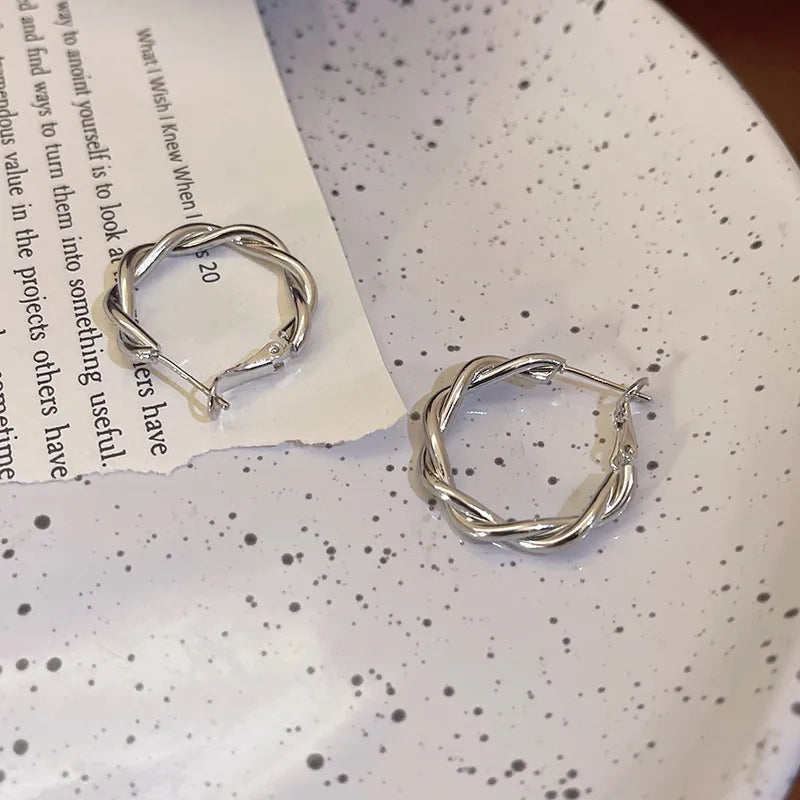 retro c shape solid color metal plating women's earrings 1 pair