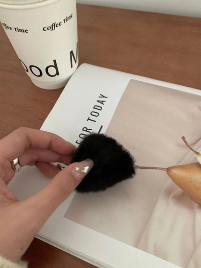 Internet celebrity Triangle Plush hairpin back head updo hair clip female grip high-grade furry shark clip head