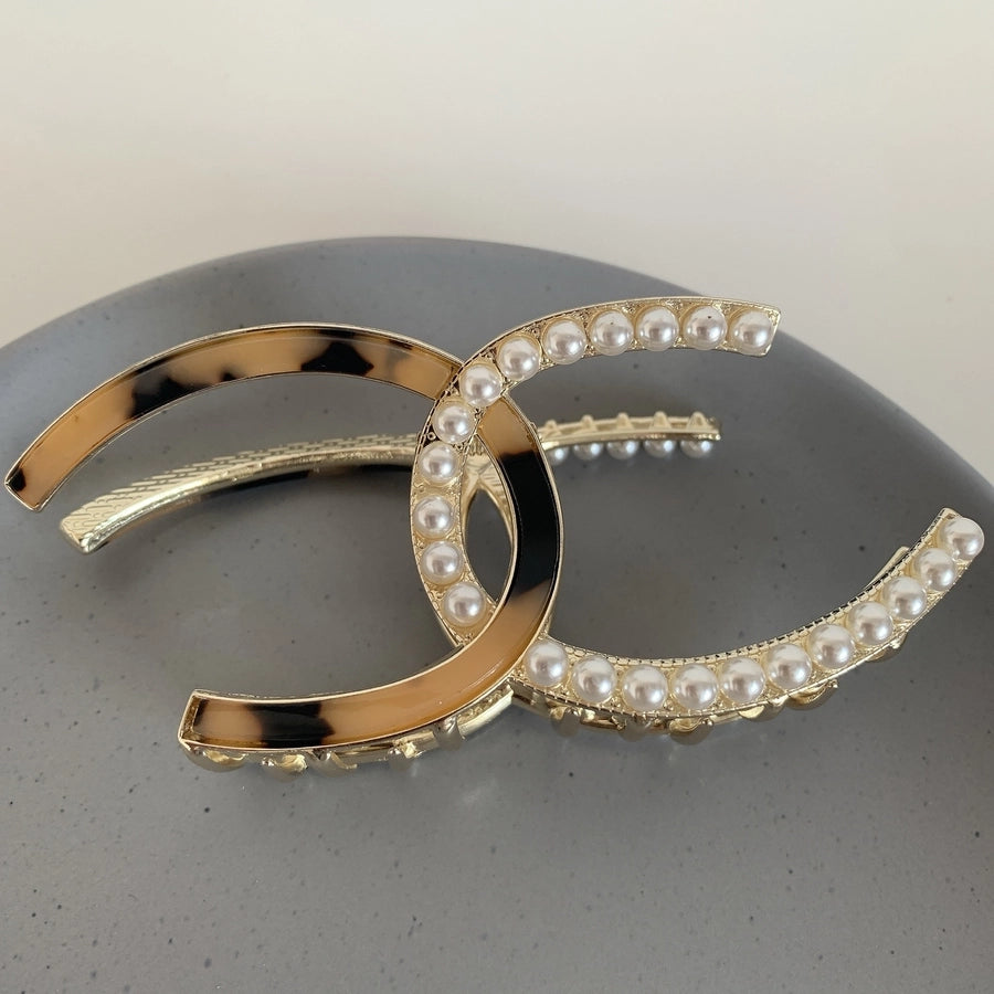 elegant geometric metal inlay artificial pearls hair claws