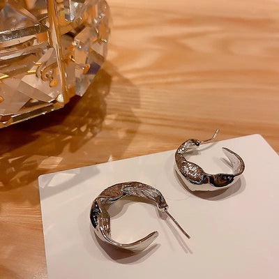 retro c shape solid color metal plating women's earrings 1 pair