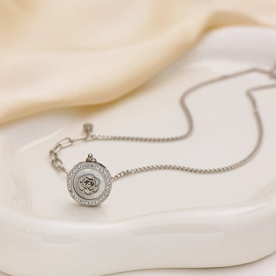 Jewelry Elegant Lady Simple Style Floral 304 Stainless Steel Pendant Necklace