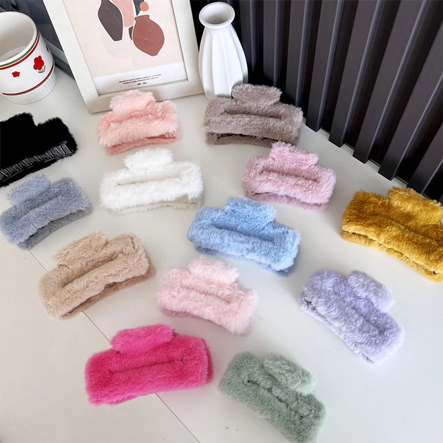 Women's Simple Style Solid Color PC Plush Hair Claws
