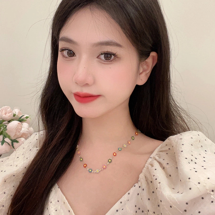 Copper Enamel Plating Daisy Necklace