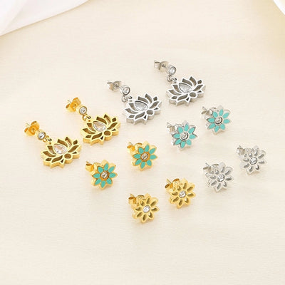 1 Pair Vintage Style Flower Hollow Out Inlay 304 Stainless Steel Zircon 18K Gold Plated Ear Studs