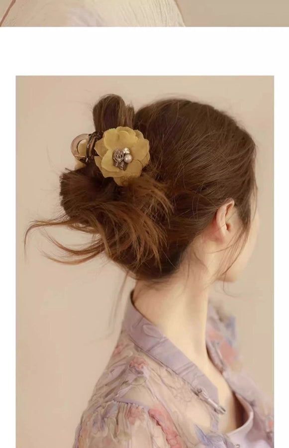 Summer Pearl Flower Grab Clip Women's Cute Hairpin Headwear Korean Hairpin Back Head Large Shark Clip Top Clip