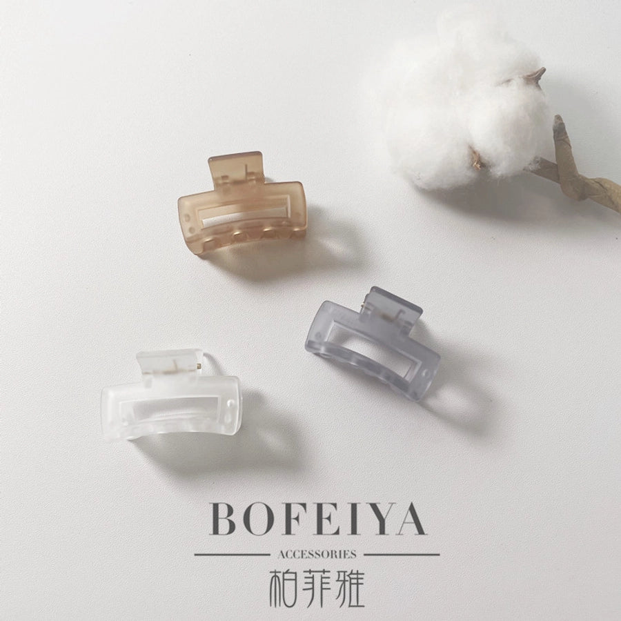 sweet solid color arylic hair claws 1 piece