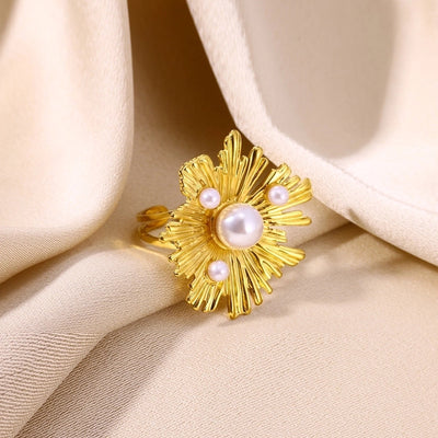 French Style Retro Minority Pearl Ear Stud and Ring Suit Light Luxury High-Grade Autumn Design Flower Rings Ear Studs