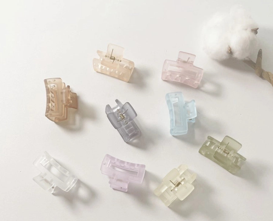 sweet solid color arylic hair claws 1 piece