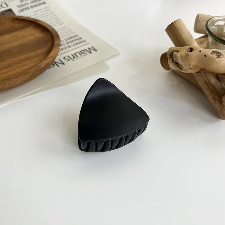 autumn and winter new milk tea coffee grasp clip elegant temperament hair claw back head hair grasp ins simple hair accessories