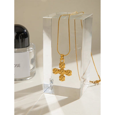 Jewelry Classic Style Cross Rose 304 Stainless Steel Pendant Necklace