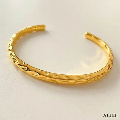 Casual Elegant Heart Shape 304 Stainless Steel 16K Gold Plated White Gold Plated Bracelets Bangle In Bulk