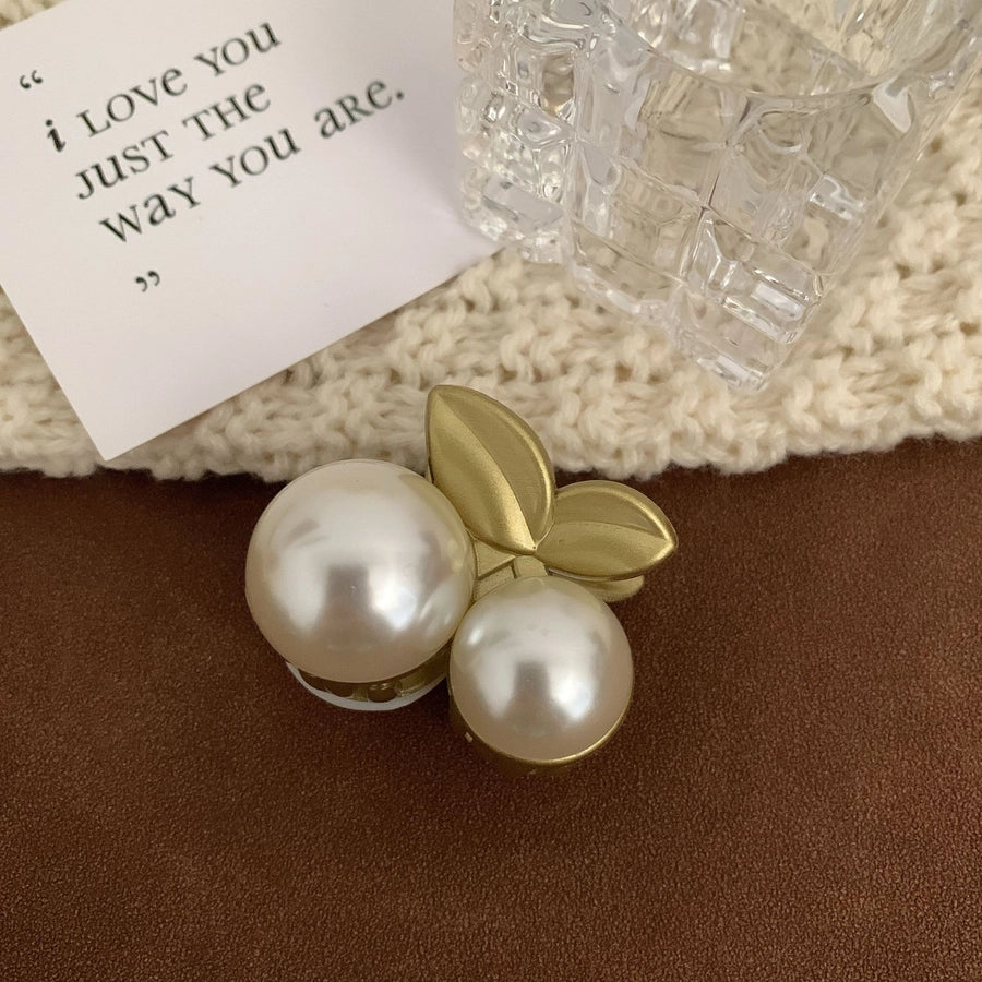 classic style solid color plastic hair claws