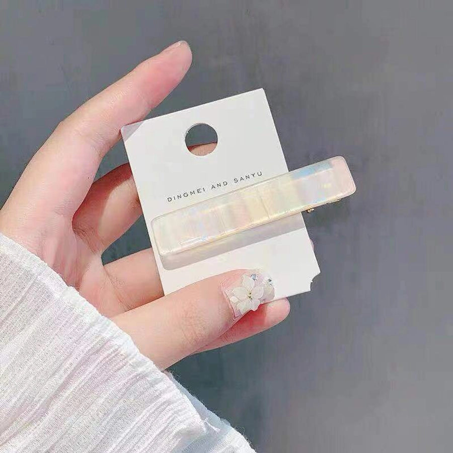 simple style square arylic hair clip