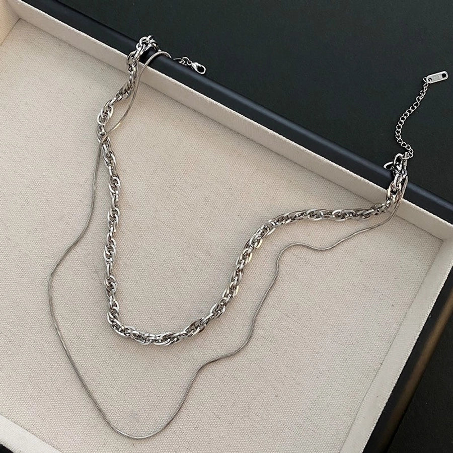 Jewelry Hip-Hop Simple Style Asymmetrical Titanium Steel Titanium Steel Silver Plated Asymmetrical Necklace