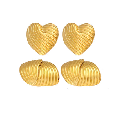 1 Pair Simple Style Classic Style Heart Shape Plating 304 Stainless Steel 316 Stainless Steel  18K Gold Plated Ear Studs