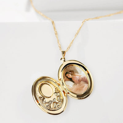 Retro Oval 18K Gold Plated White Gold Plated Turquoise Agate Alloy  Locket Necklace