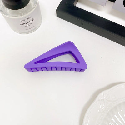 women's simple style triangle plastic hair claws