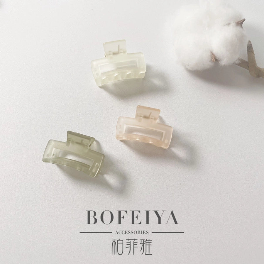 sweet solid color arylic hair claws 1 piece