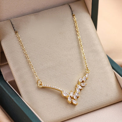 Jewelry Cute Queen Bridal Fruit 316 Stainless Steel  Copper Zircon 18K Gold Plated Appliques Pendant Necklace