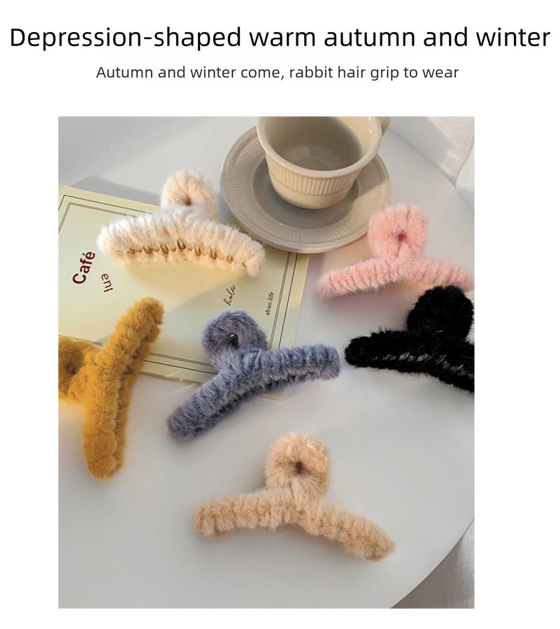 Korean Simple Plush Grab Clip Girl Autumn and Winter New Back Head Hair Clip Elegant Hair Grab Shark Clip Hair Accessories