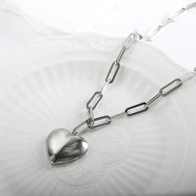 Jewelry Simple Style Heart Shape Titanium Steel Pendant Necklace