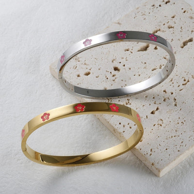 Elegant Heart Shape Flower Titanium Steel Bangle In Bulk