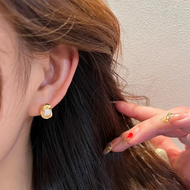 1 Pair Elegant Lady Geometric Heart Shape Plating Alloy Drop Earrings Ear Studs