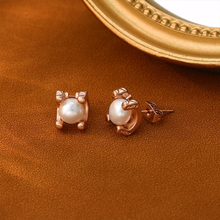 1 Pair Elegant Sweet Simple Style Round Square Inlay Copper Freshwater Pearl Zircon 18K Gold Plated Ear Studs