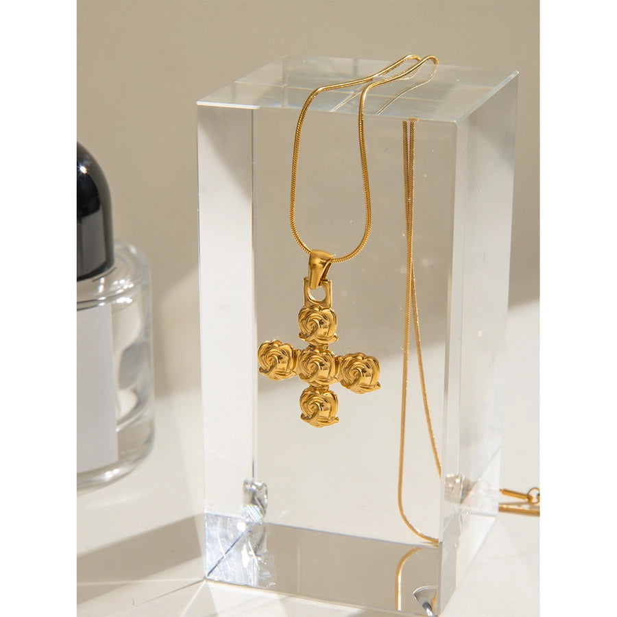 Jewelry Classic Style Cross Rose 304 Stainless Steel Pendant Necklace