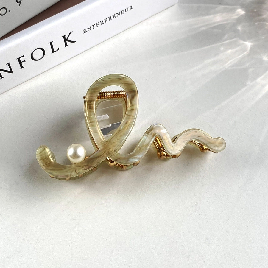 Women's Casual Simple Style Geometric Acetic acid sheets Hair Claws