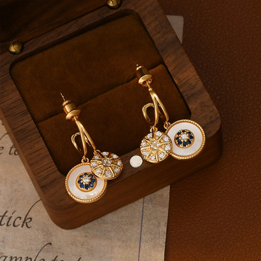 1 Pair Elegant Simple Style Heart Shape Eye Bee Inlay Copper Freshwater Pearl Zircon 18K Gold Plated Drop Earrings