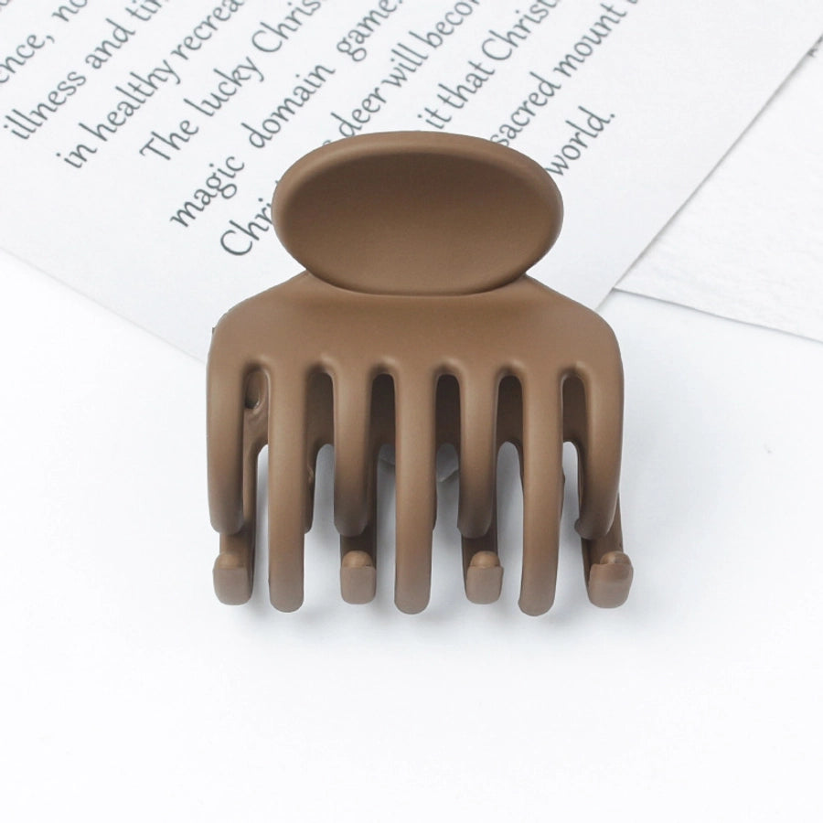 simple style solid color plastic resin hollow out hair claws 1 piece