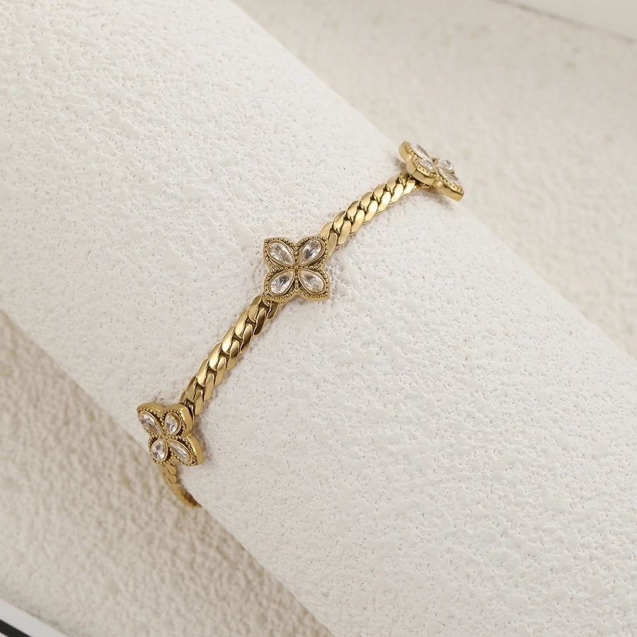 Elegant Classic Style Four Leaf Clover Flower 304 Stainless Steel Zircon Bracelets In Bulk