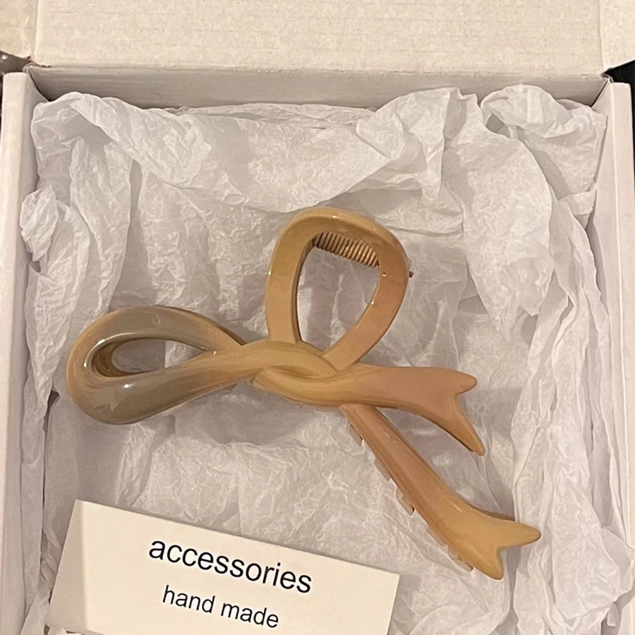 Women's Simple Style Classic Style Solid Color Plastic Resin Hair Claws