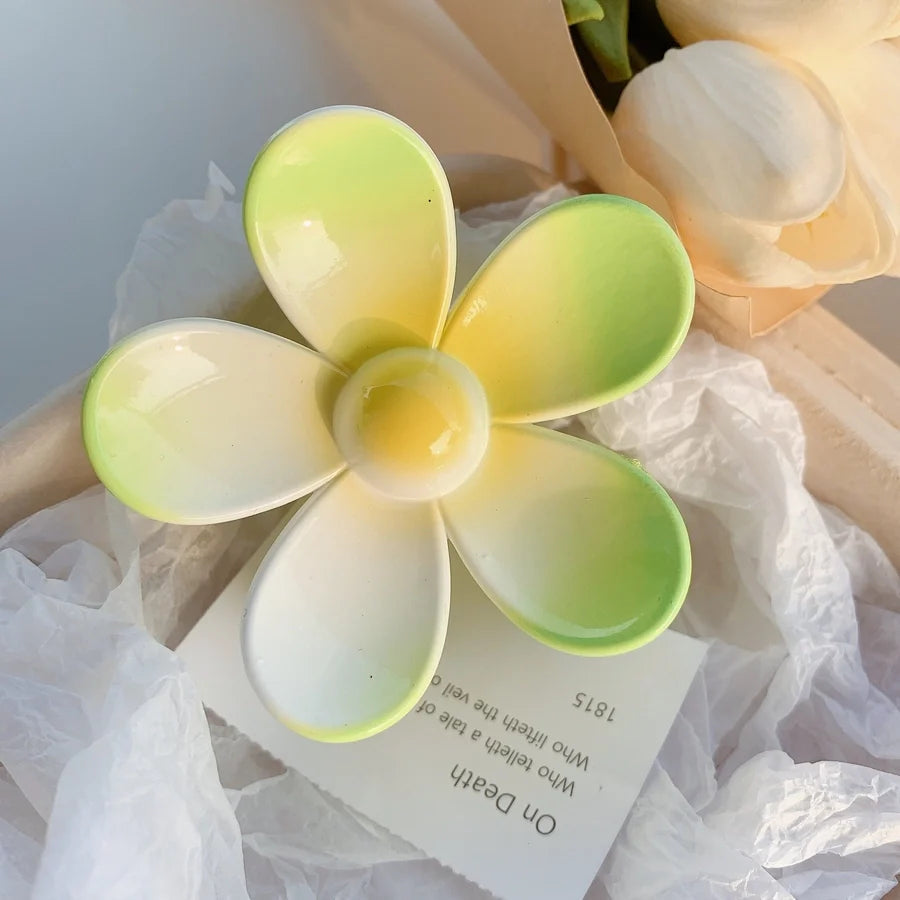 sweet flower plastic hair claws